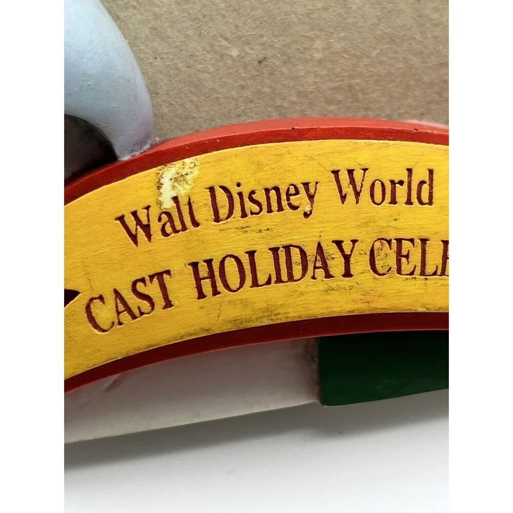 1993 WALT DISNEY WORLD CAST HOLIDAY CELEBRATION MICKEY MOUSE PICTURE FRAME